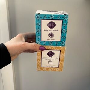 Scentsy Teal & Mustard Fragrance Flower and Oil Set